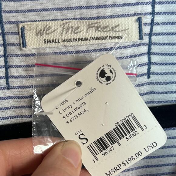 Free People Top small button down all over crochet oxford Maldives Stripes NWT - Picture 14 of 14